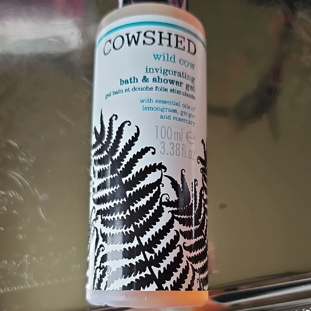 New Cowshed Wild Cow Invigorating Bath & Shower Gel - 3.38 Fl. oz. Hard To Find
